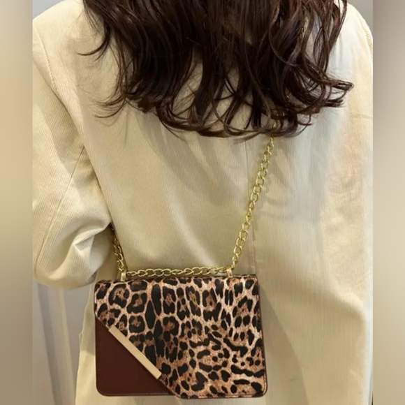 NEW Leopard Print Mobwife Chain Shoulder Bag - Picture 1 of 5